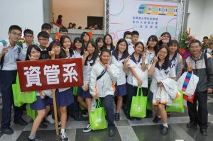 106 年台中家商來訪